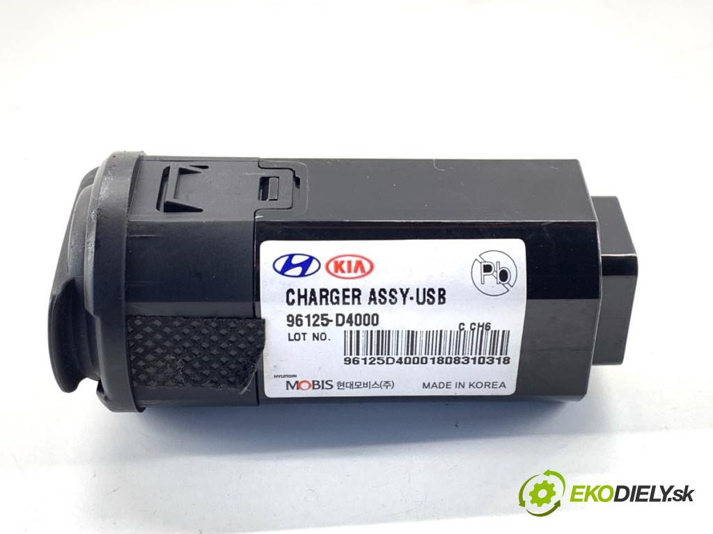 KIA OPTIMA Kombi 2018 132 kW 1.6 T-GDI 1591 HNÍZDO: USB 96125-D4000