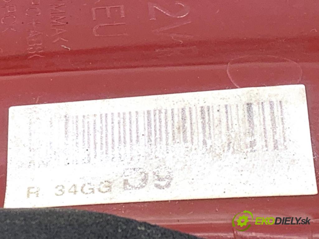 KIA OPTIMA Kombi 2018 132 kW 1.6 T-GDI 1591 světlo zadní část pravá vnitřní  (Klika dveří ostatní)