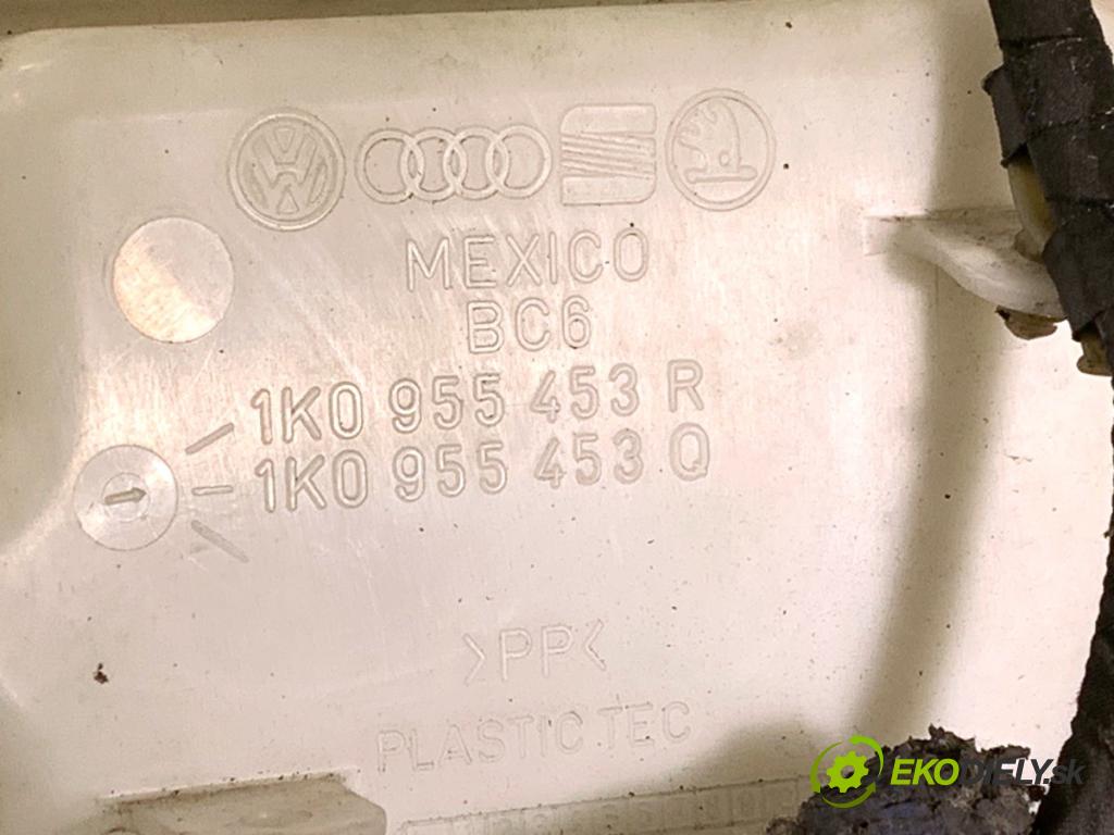 VW GOLF VI Kombi 2011 103 kW 2.0 TDI 1968 Nádržka ostrekovačov 1K0955453R