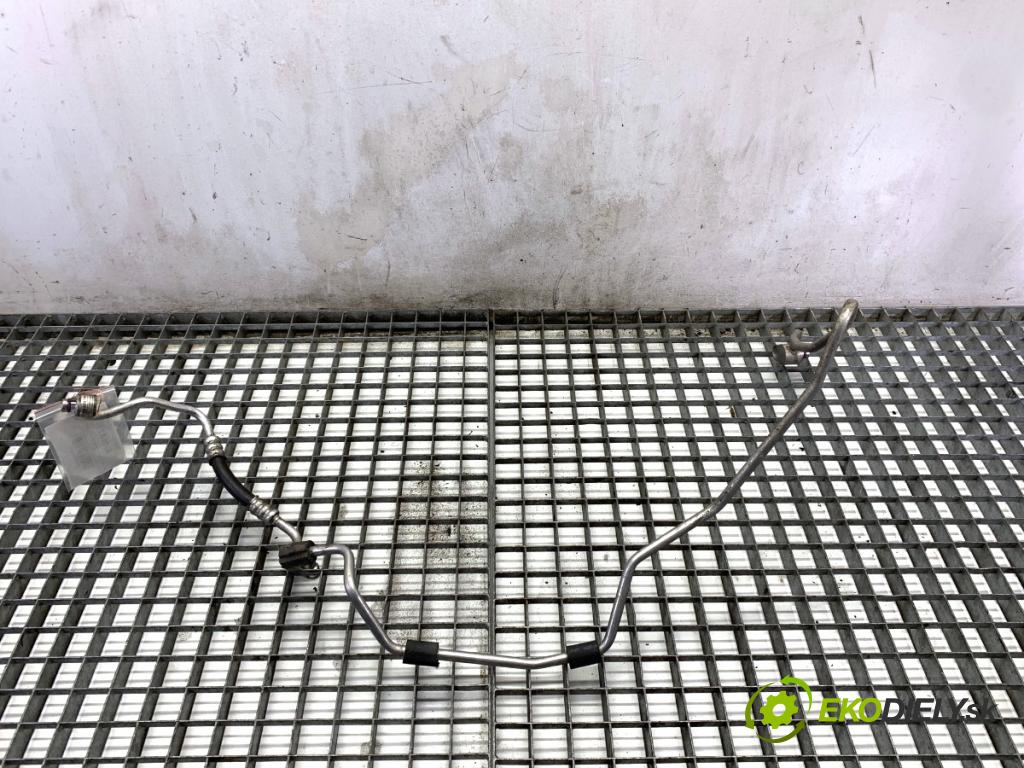 VW GOLF VI Kombi 2011 103 kW 2.0 TDI 1968 rúrka klimatizace 1K0820741CM (Trubka klimatizace)