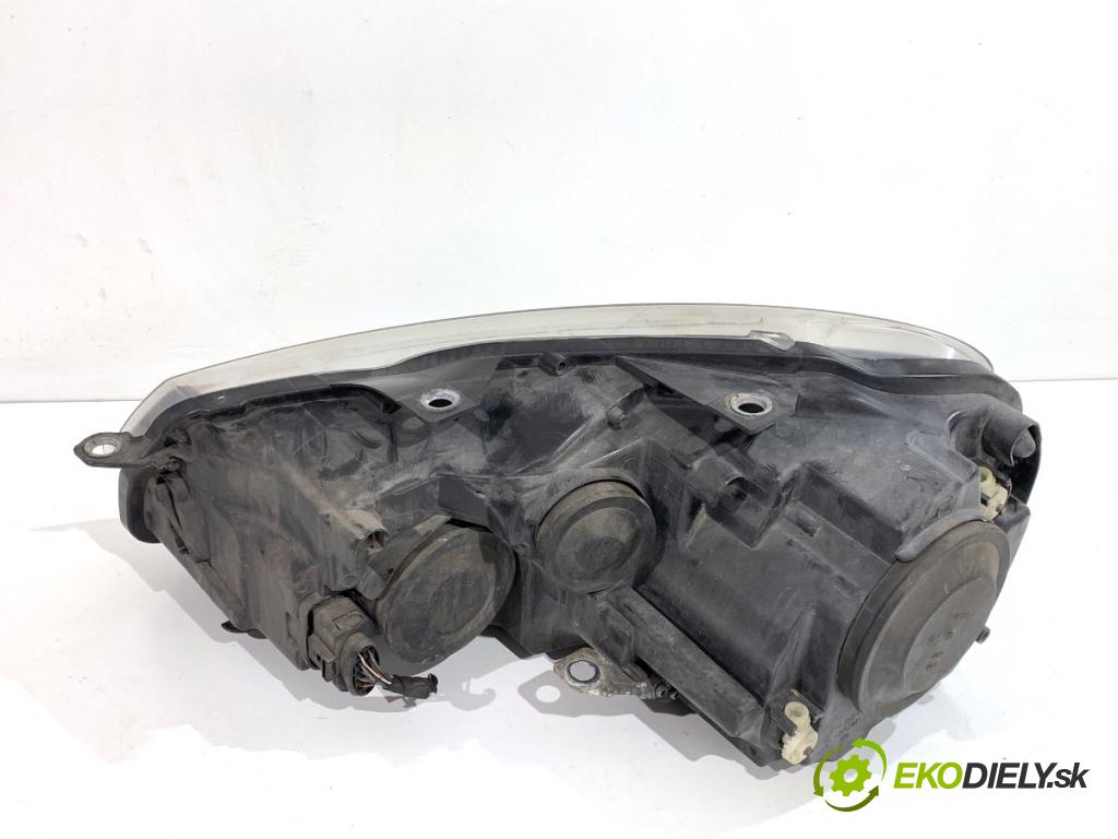 VW GOLF VI Kombi 2011 103 kW 2.0 TDI 1968 Svetlomet pravy predný