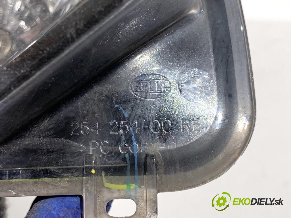 VW GOLF VI Kombi 2011 103 kW 2.0 TDI 1968 Svetlomet pravy predný