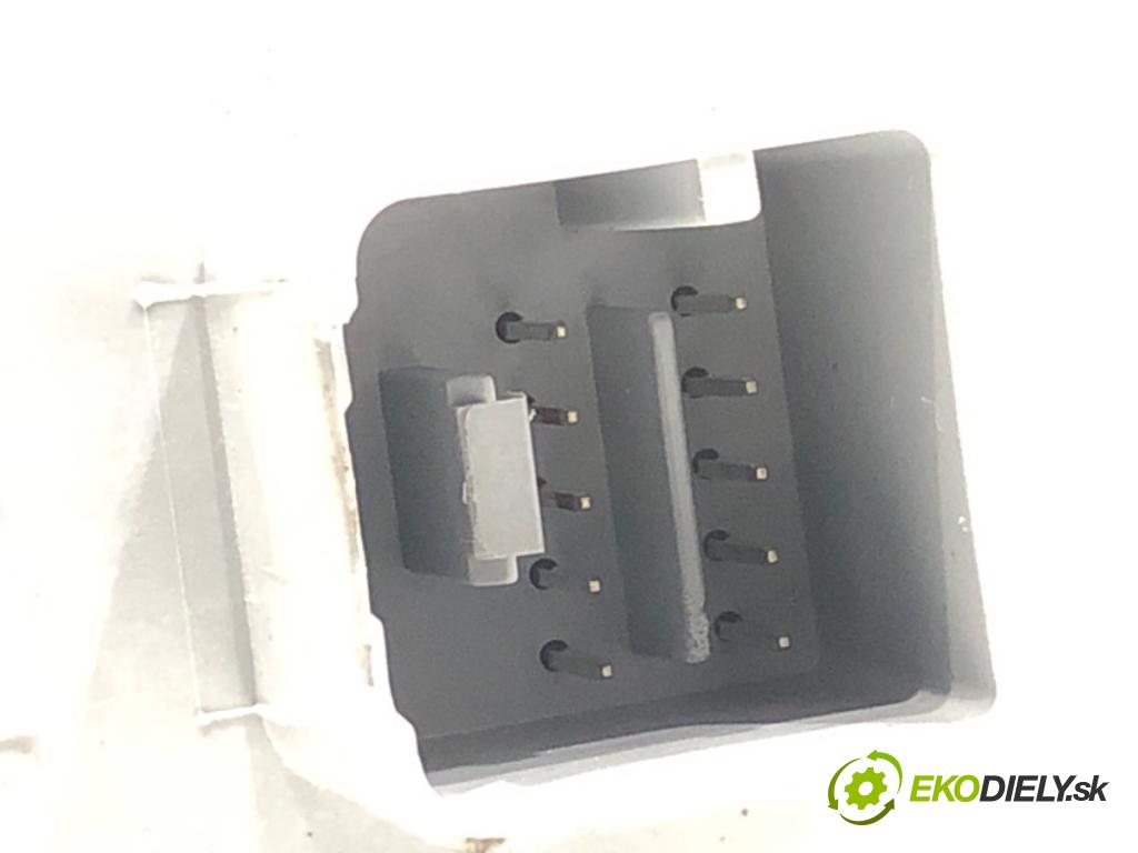 VW GOLF VI Kombi 2011 103 kW 2.0 TDI 1968 Prepínač okien 1K0959565J (Prepínacie páčky pod volantom)