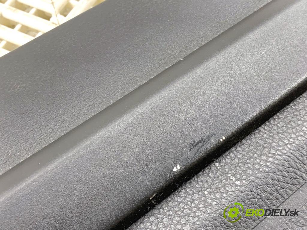 VW GOLF VI Kombi 2011 103 kW 2.0 TDI 1968 Pláto zad