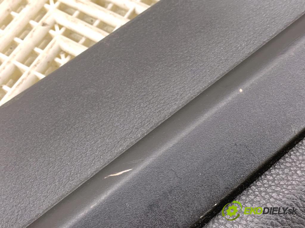 VW GOLF VI Kombi 2011 103 kW 2.0 TDI 1968 Pláto zad