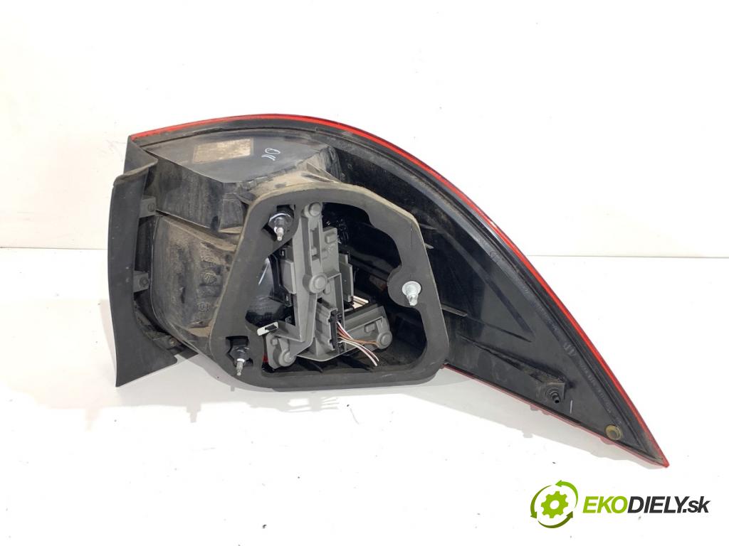 VW GOLF VI Kombi 2011 103 kW 2.0 TDI 1968 Svetlo ľavy zad 1K9945095G
