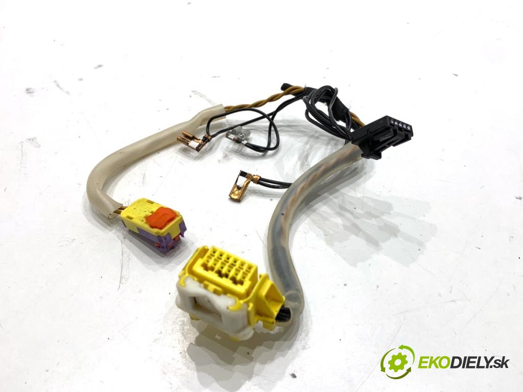 VW GOLF VI Kombi 2011 103 kW 2.0 TDI 1968 káblovačka silenbloku airbag 