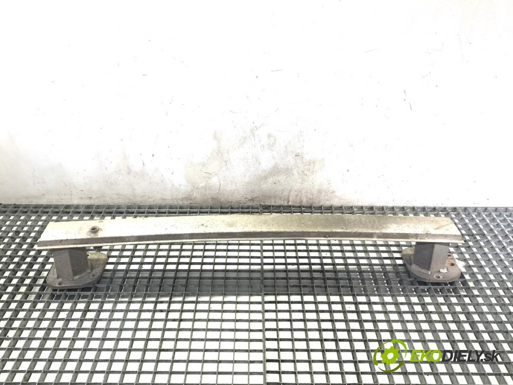 PEUGEOT 308 I liftback 2007 110 kW 1.6 16V 1598 výztuha nárazníka zadní část  (Zadní výztuha)