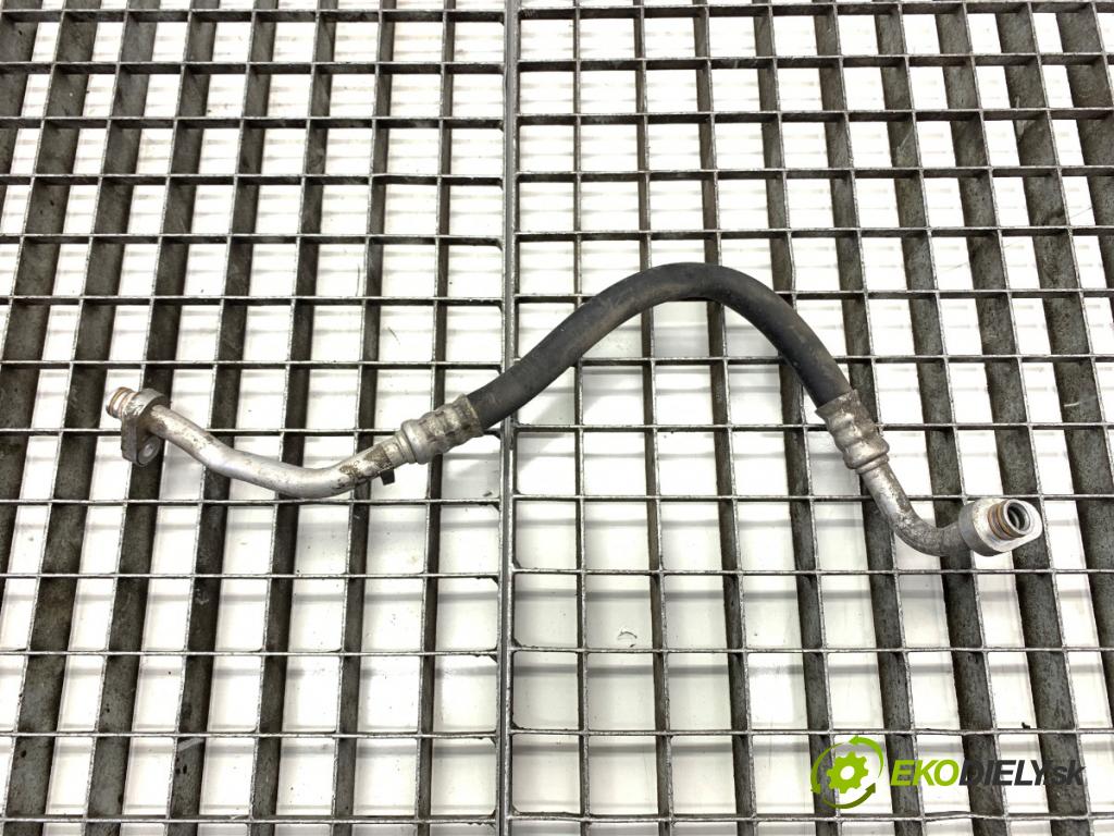 PEUGEOT 308 I liftback 2007 110 kW 1.6 16V 1598 rúrka klimatizace  (Trubka klimatizace)