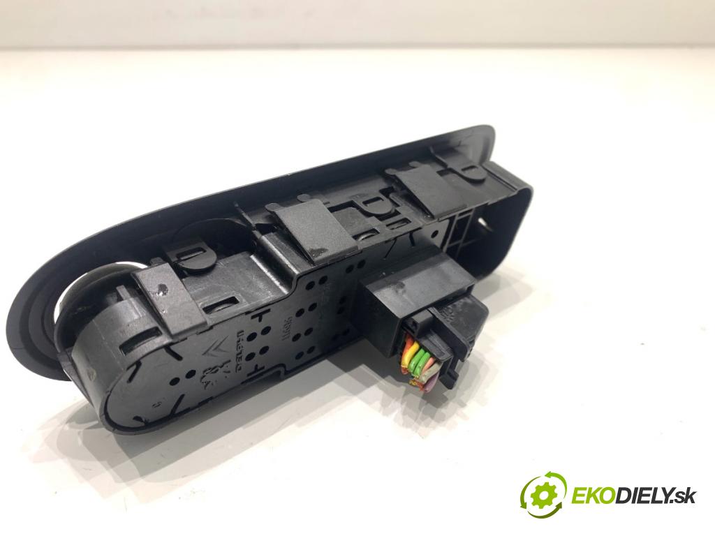 PEUGEOT 308 I liftback 2007 110 kW 1.6 16V 1598 Prepínač okien 96565186XT (Prepínacie páčky pod volantom)