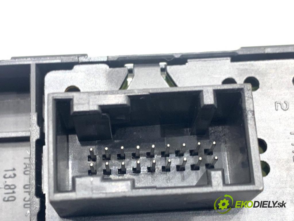 PEUGEOT 308 I liftback 2007 110 kW 1.6 16V 1598 Prepínač okien 96565186XT (Prepínacie páčky pod volantom)