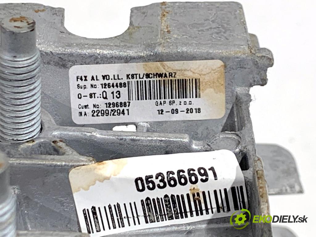 BMW F48 SUV 2018 103 kW sDrive 18 i 1499 Lakťová opierka 1296887 (Lakťová opierka)