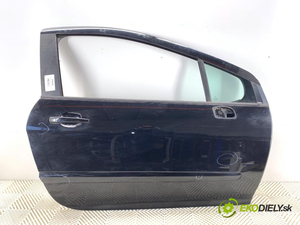 PEUGEOT 308 I liftback 2007 110 kW 1.6 16V 1598 dveře pravý přední část KTV
