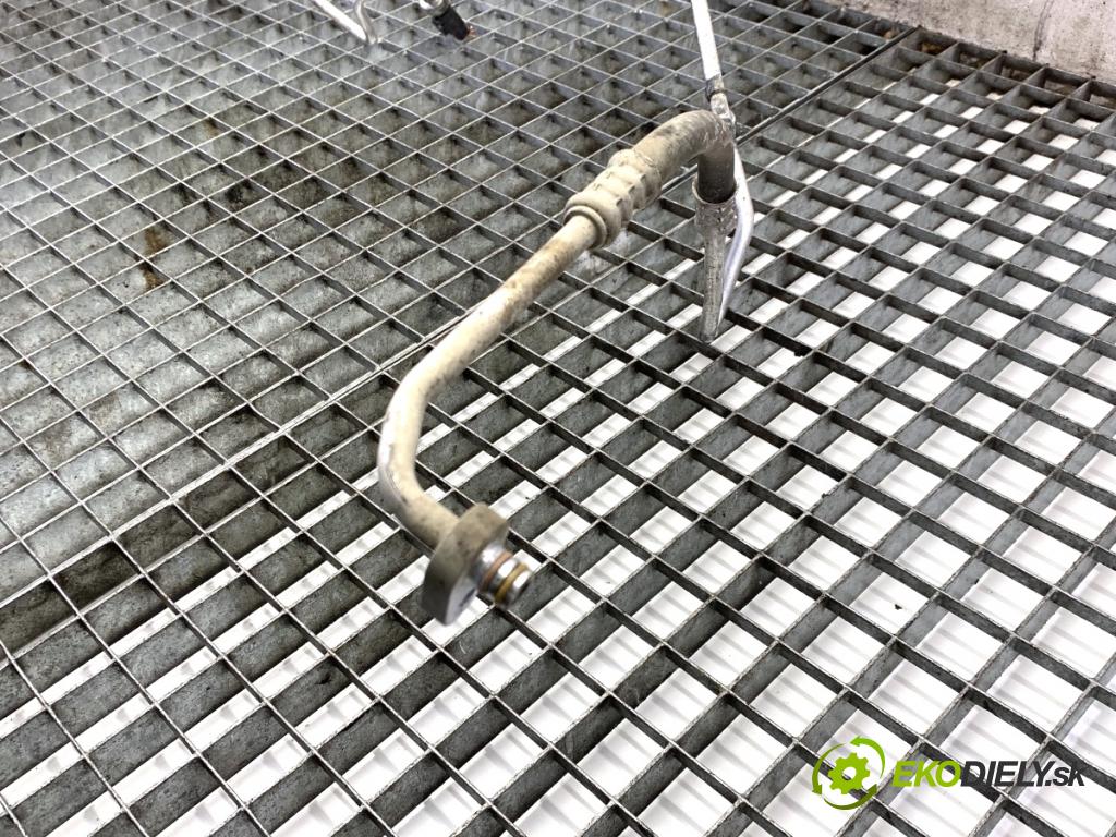 PEUGEOT 308 I liftback 2007 110 kW 1.6 16V 1598 rúrka klimatizace  (Trubka klimatizace)