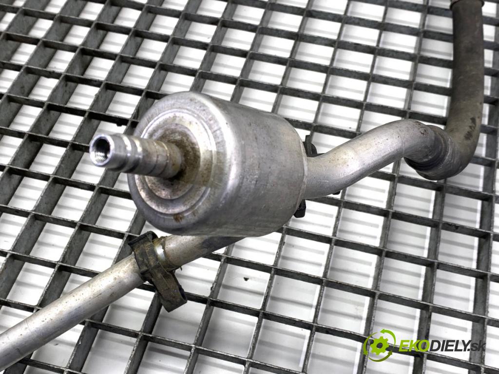 PEUGEOT 308 I liftback 2007 110 kW 1.6 16V 1598 rúrka klimatizace 9658201480 (Trubka klimatizace)