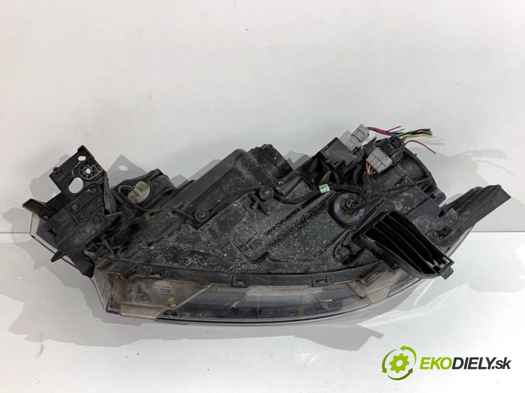 MITSUBISHI OUTLANDER III SUV 2017 110 kW 2.0 4WD (GF7W) 1998 Svetlomet pravy predný PLNÉ: LED 8301C8-54