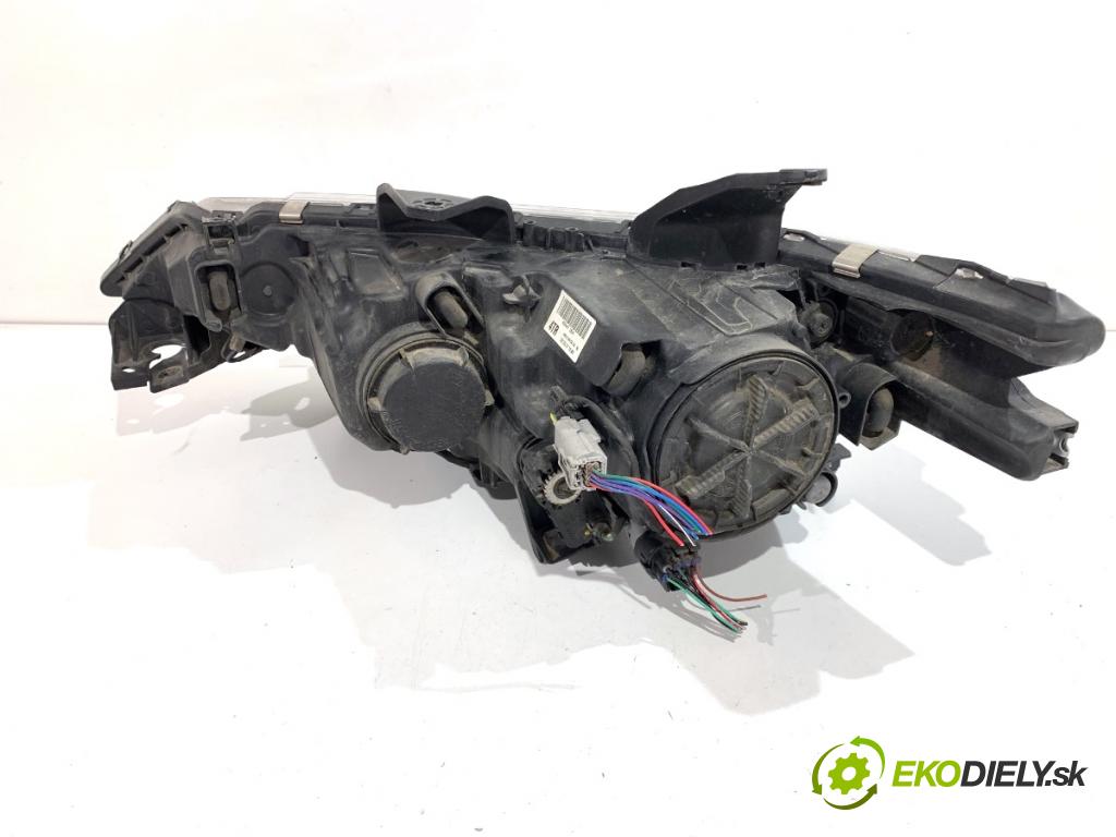 MITSUBISHI OUTLANDER III SUV 2017 110 kW 2.0 4WD (GF7W) 1998 Svetlomet pravy predný PLNÉ: LED 8301C8-54