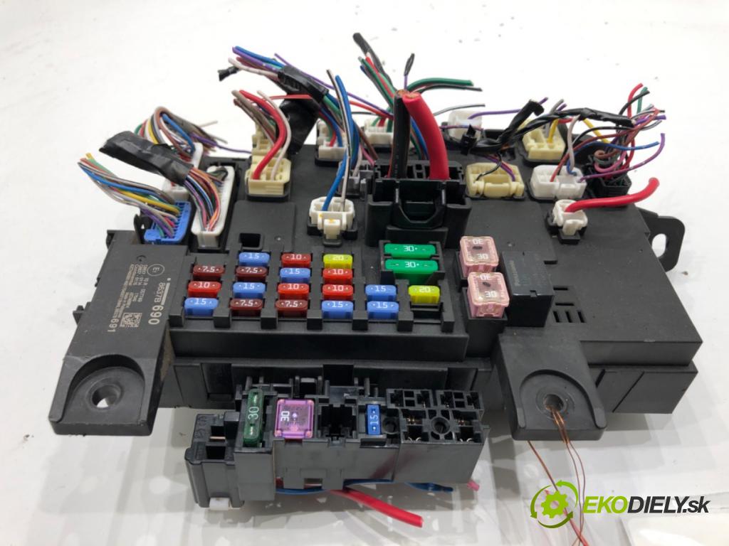 MITSUBISHI OUTLANDER III SUV 2017 110 kW 2.0 4WD (GF7W) 1998 Modul BSI 8637B690 (Poistková skrinka)