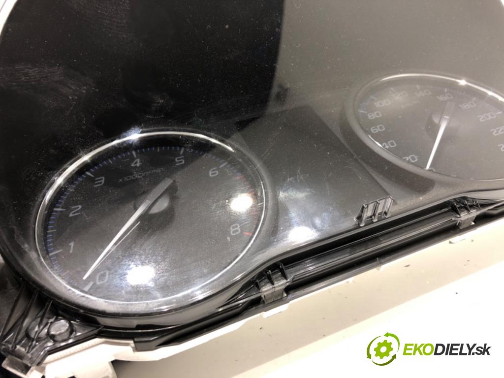 MITSUBISHI OUTLANDER III SUV 2017 110 kW 2.0 4WD (GF7W) 1998 Prístrojovka 8100C533 (Prístrojová doska)