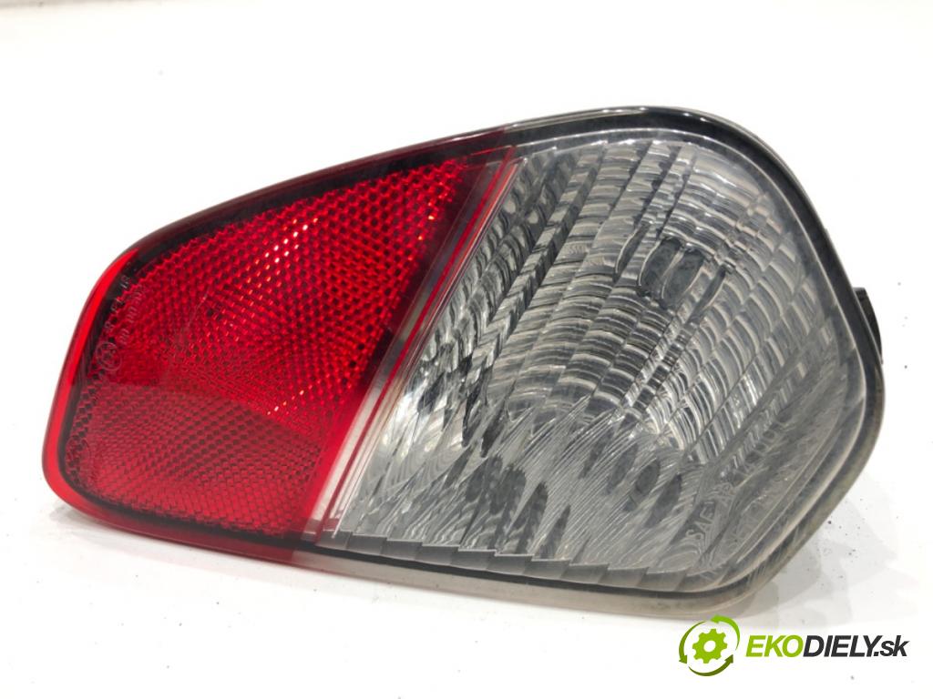 MITSUBISHI OUTLANDER III SUV 2017 110 kW 2.0 4WD (GF7W) 1998 Svetlo nárazníka pravy zad 