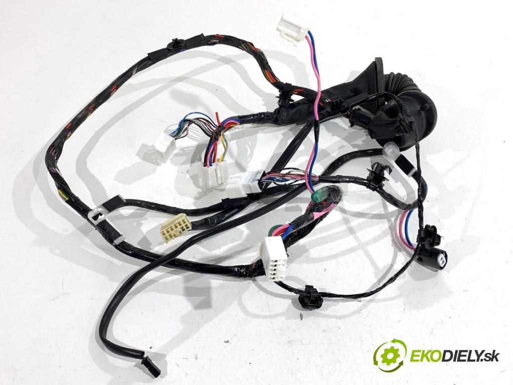 MITSUBISHI OUTLANDER III SUV 2017 110 kW 2.0 4WD (GF7W) 1998 Káblovačka Dvere predný pravy 