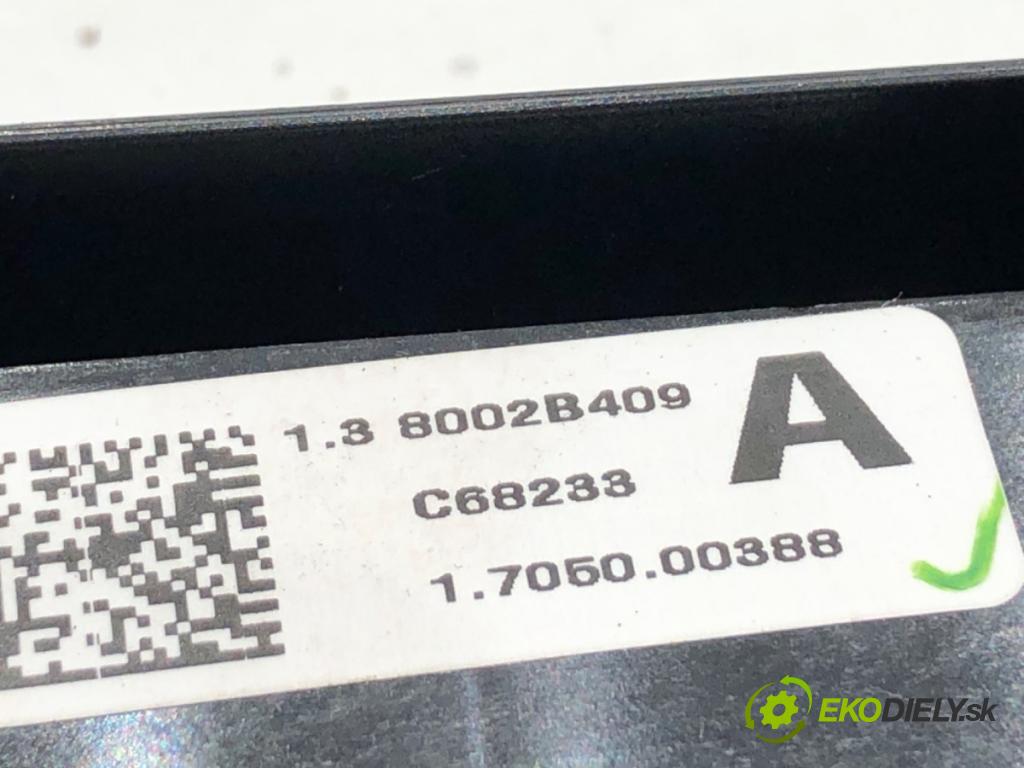 MITSUBISHI OUTLANDER III SUV 2017 110 kW 2.0 4WD (GF7W) 1998 kryt Rámček radia 8002B409