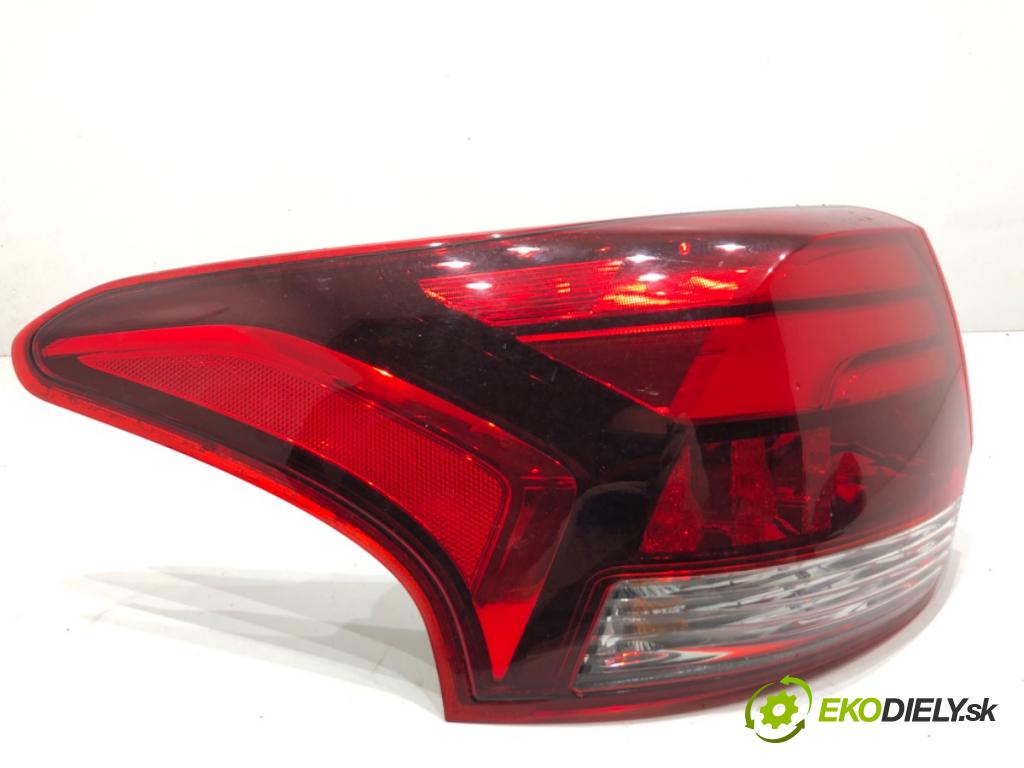 MITSUBISHI OUTLANDER III SUV 2017 110 kW 2.0 4WD (GF7W) 1998 Svetlo ľavy zad