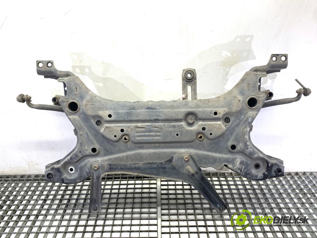 MITSUBISHI OUTLANDER III SUV 2017 110 kW 2.0 4WD (GF7W) 1998 výztuha pod motor  (Přední výztuha)