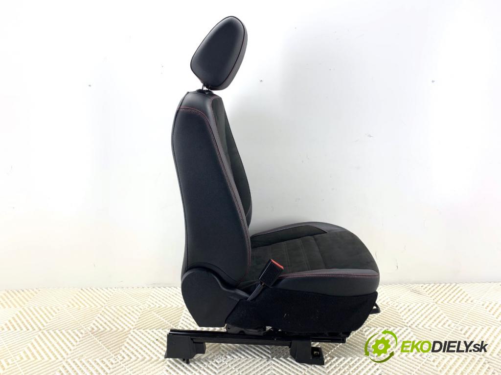 FORD ECOSPORT SUV 2018 92 kW 1.0 EcoBoost 998 Sedadlo ľavy predný