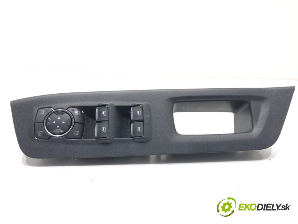 FORD ECOSPORT SUV 2018 92 kW 1.0 EcoBoost 998 Prepínač okien  (Prepínacie páčky pod volantom)