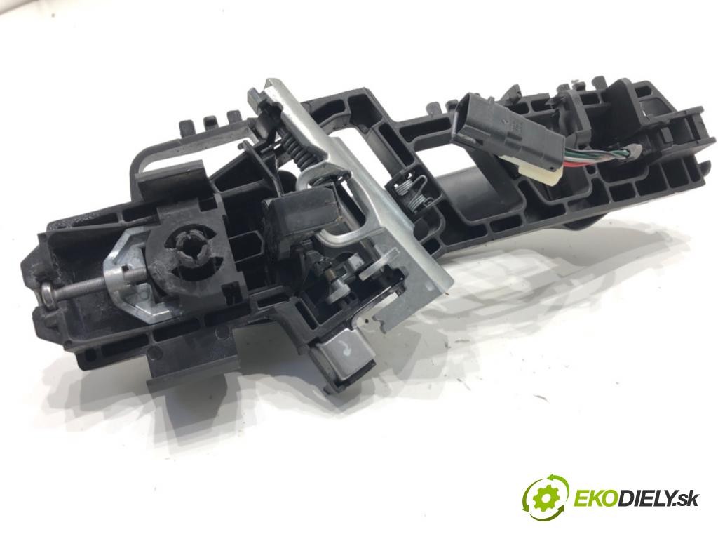 FORD ECOSPORT SUV 2018 92 kW 1.0 EcoBoost 998 Kľučka vonkajšia pravy predný CN15-A224A36-BA