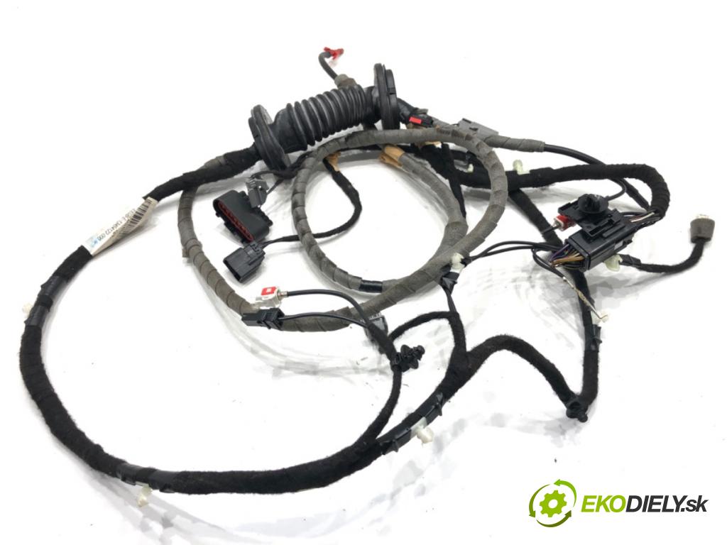 FORD ECOSPORT SUV 2018 92 kW 1.0 EcoBoost 998 káblovačka dveří kufra zadní část GN15-14B562-AHD