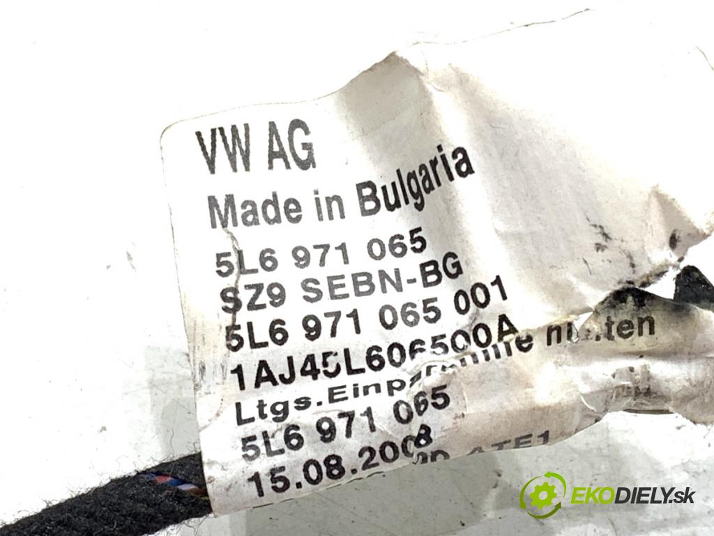 SKODA YETI SUV 2013 90 kW 1.4 TSI 1390 Káblovačka PDC zad 5L6971065