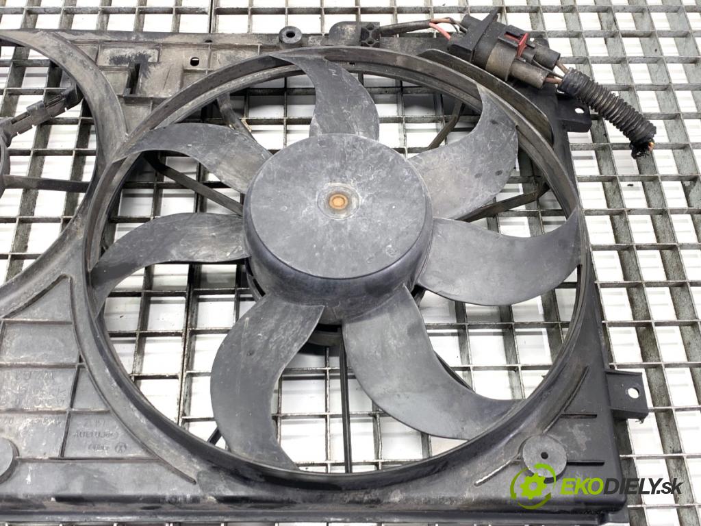 SKODA YETI SUV 2013 90 kW 1.4 TSI 1390 ventilátor klimatizace 1K0121207BB (Ventilátor chladiče klimatizace)