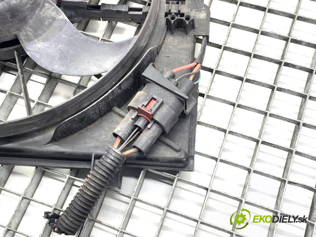 SKODA YETI SUV 2013 90 kW 1.4 TSI 1390 ventilátor klimatizace 1K0121207BB (Ventilátor chladiče klimatizace)