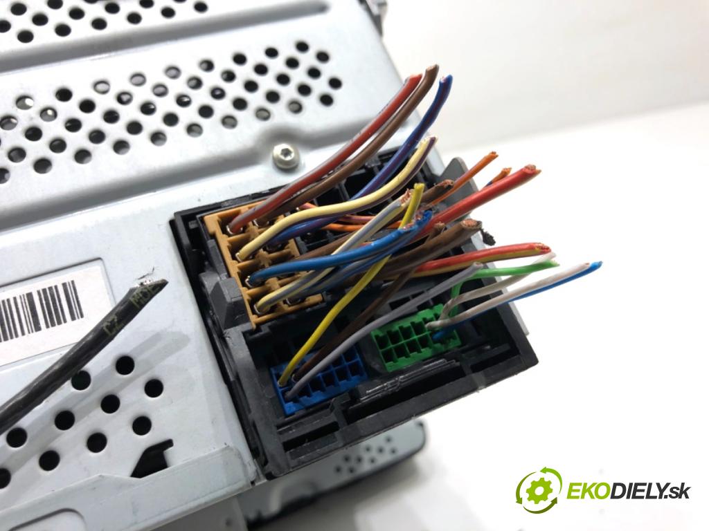 SKODA YETI SUV 2013 90 kW 1.4 TSI 1390 RADIO 1Z0035156N (Audio zariadenie)