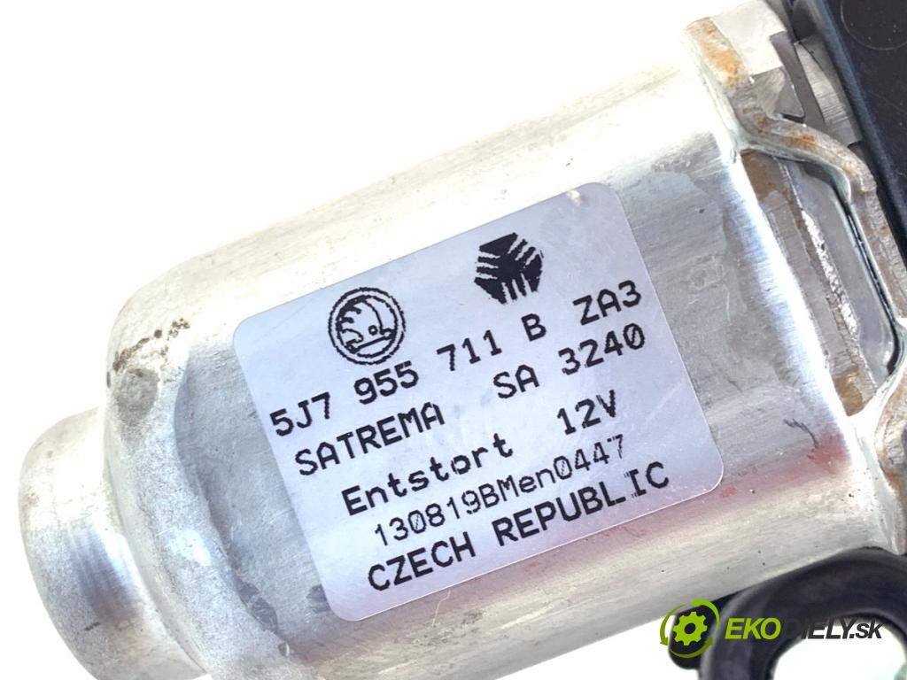 SKODA YETI SUV 2013 90 kW 1.4 TSI 1390 Motor stieračov zad 5J7955711B