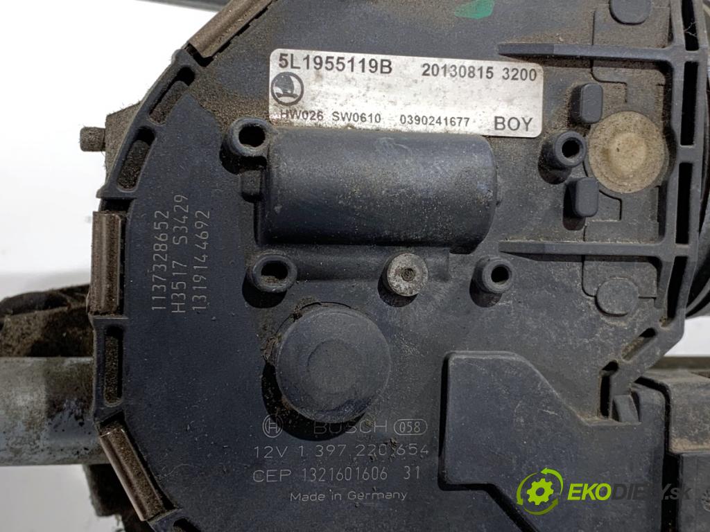 SKODA YETI SUV 2013 90 kW 1.4 TSI 1390 Mechanizmus stieračov predný 5L1955023A (Motorček stieračov predný)