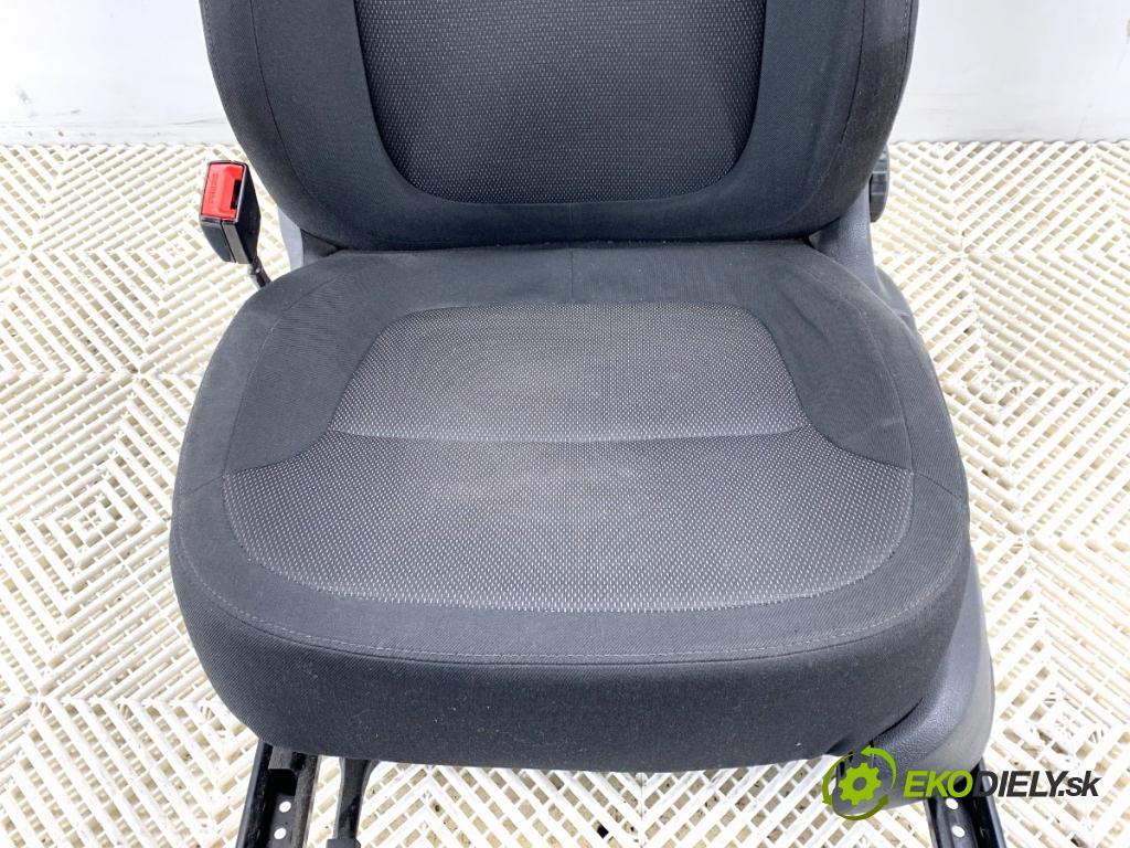 SKODA YETI SUV 2013 90 kW 1.4 TSI 1390 Sedadlo ľavy predný