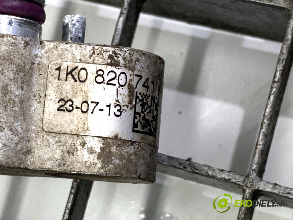 SKODA YETI SUV 2013 90 kW 1.4 TSI 1390 rúrka klimatizácie 1K0820741AT (Rúrka klimatizácie)