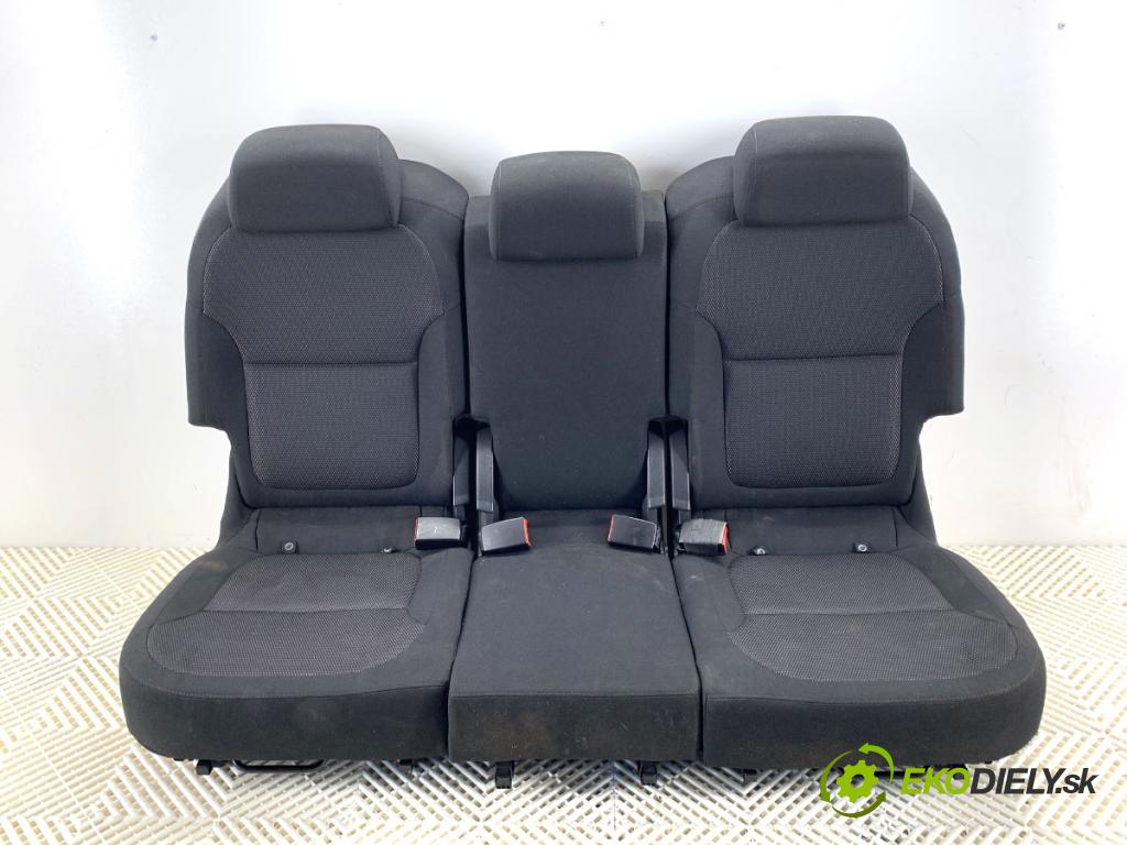 SKODA YETI SUV 2013 90 kW 1.4 TSI 1390 Sedadlo druhý rad 