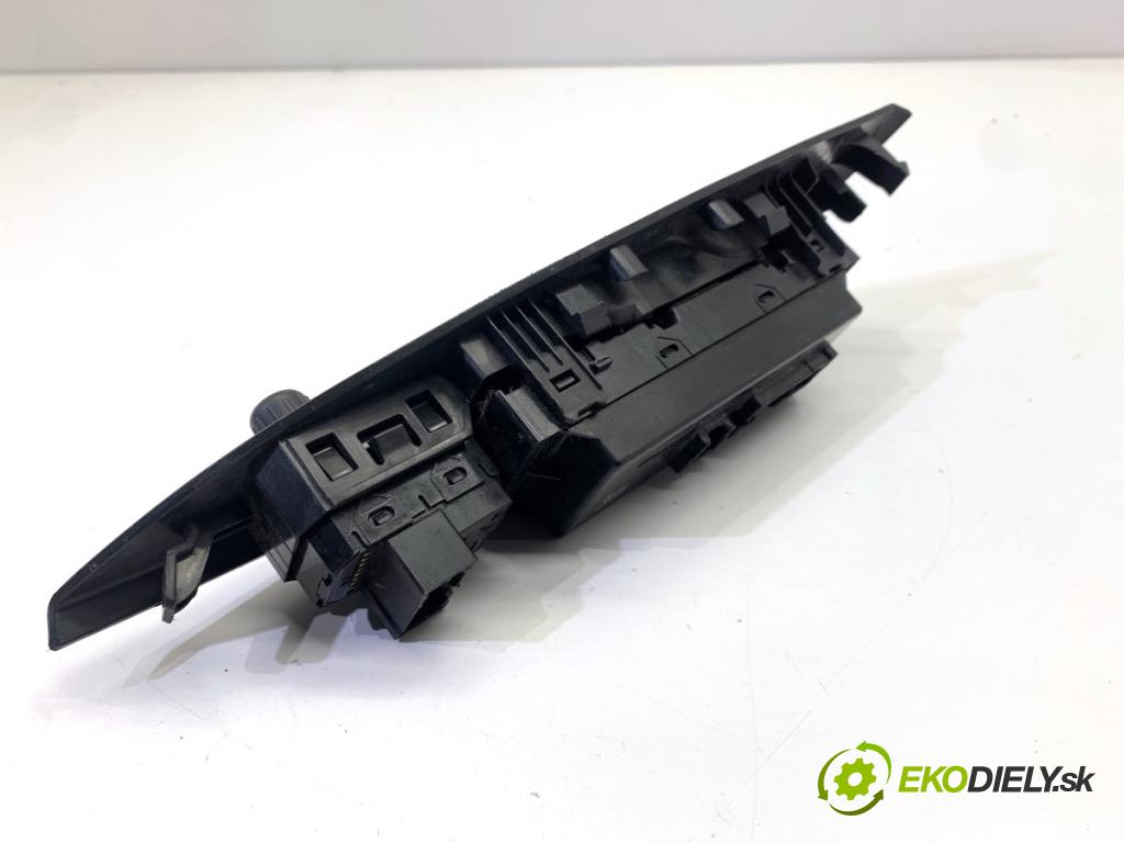 NISSAN PULSAR liftback 2017 81 kW 1.5 dCi 1461 Prepínač okien 80961-3ZL0A (Prepínacie páčky pod volantom)