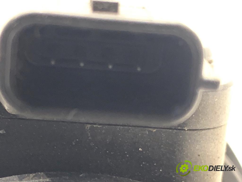 NISSAN PULSAR liftback 2017 81 kW 1.5 dCi 1461 Váha vzduchu 8200682558 (Váha vzduchu)