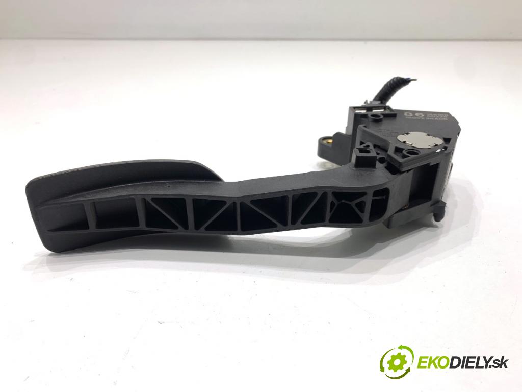 NISSAN PULSAR liftback 2017 81 kW 1.5 dCi 1461 Potenciometer plynu 180023RA0B (Potenciometer plynového pedálu)