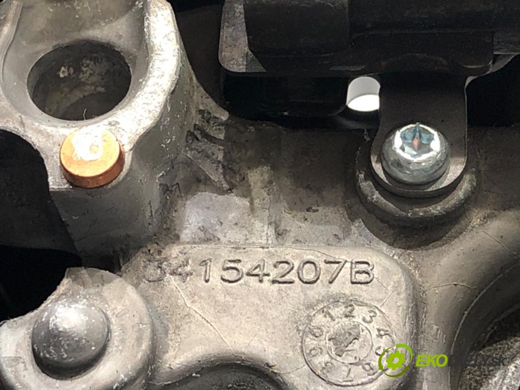 NISSAN PULSAR liftback 2017 81 kW 1.5 dCi 1461 Volant 484303ZL2C (Volant)