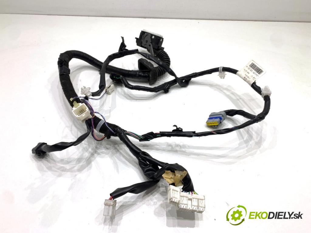 NISSAN PULSAR liftback 2017 81 kW 1.5 dCi 1461 káblovačka dveře přední část levý 24125-3ZL0D