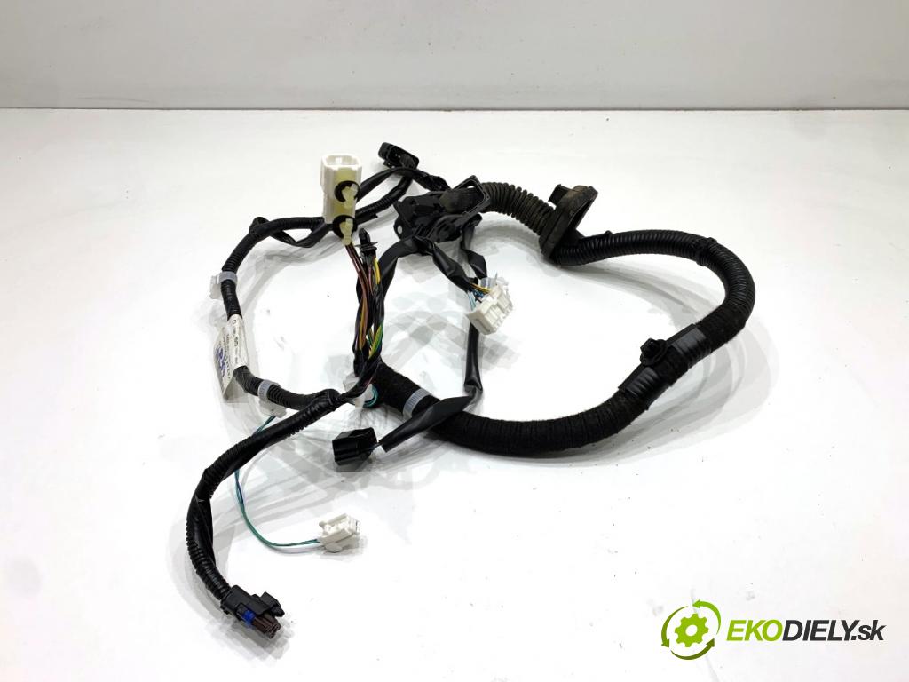 NISSAN PULSAR liftback 2017 81 kW 1.5 dCi 1461 káblovačka dveře přední část pravý 24124-3ZL0D