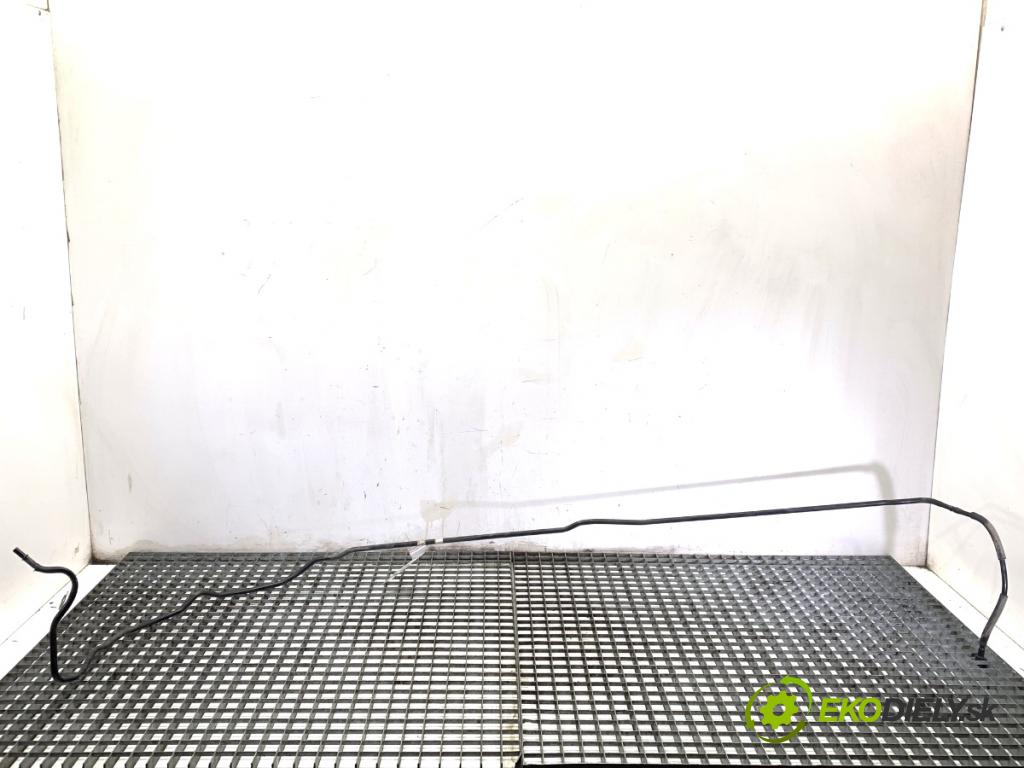 NISSAN PULSAR liftback 2017 81 kW 1.5 dCi 1461 Rúrka PALIVO: 