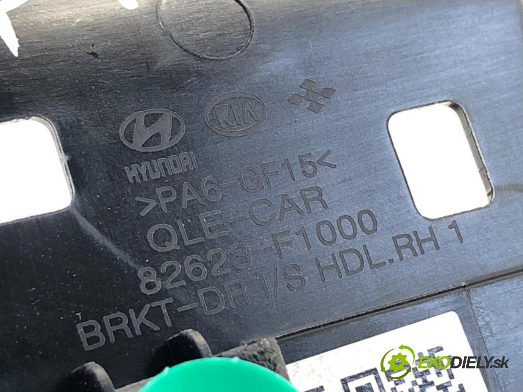 KIA SPORTAGE IV SUV 2017 130 kW 1.6 TGDI AWD 1591 Kľučka vnútorná pravy predný 82623-F1000