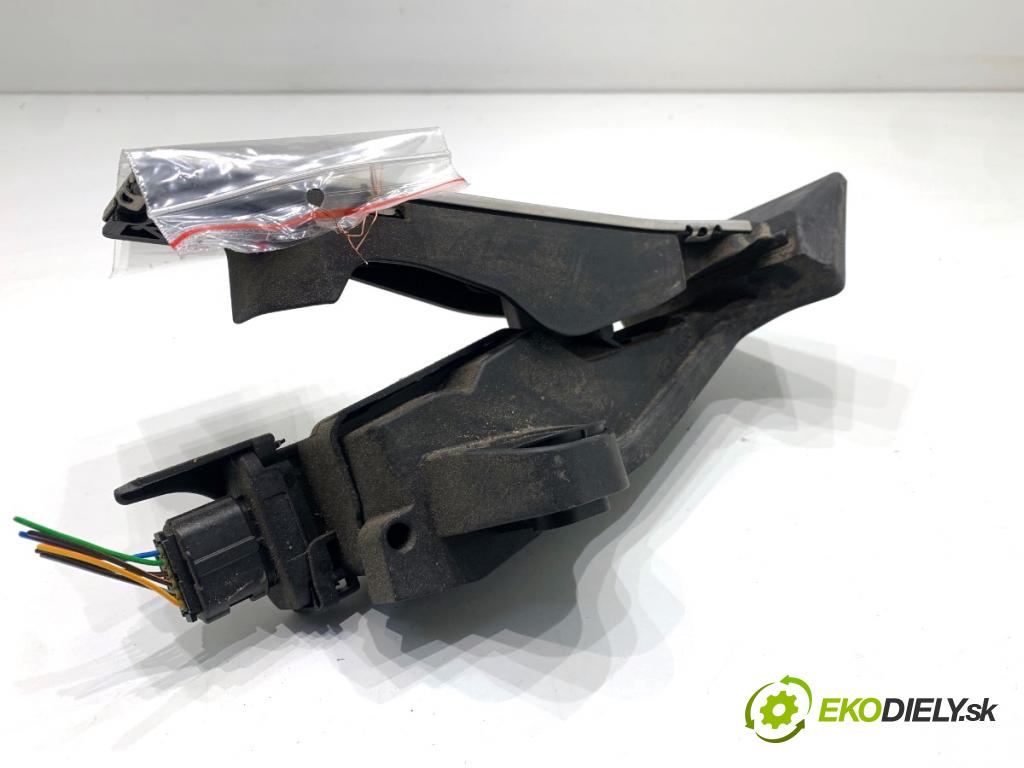 KIA SPORTAGE IV SUV 2017 130 kW 1.6 TGDI AWD 1591 Potenciometer plynu  (Potenciometer plynového pedálu)